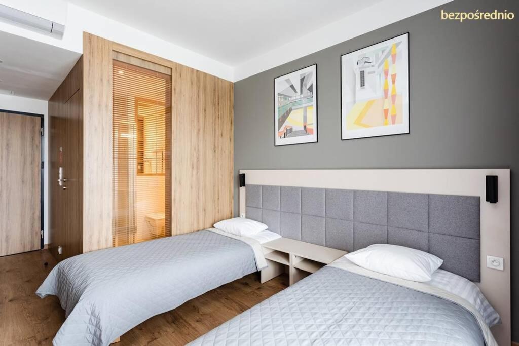 Apartament W Warszawie Dedykowany Parking Podziemny W Cenie, Wifi, Blisko Centrum New Apartment In Warsaw Finished To A High Specification Fitted Out To A High Standard On The 7Th Floor, Wifi, Underground Parking Price Included Екстериор снимка