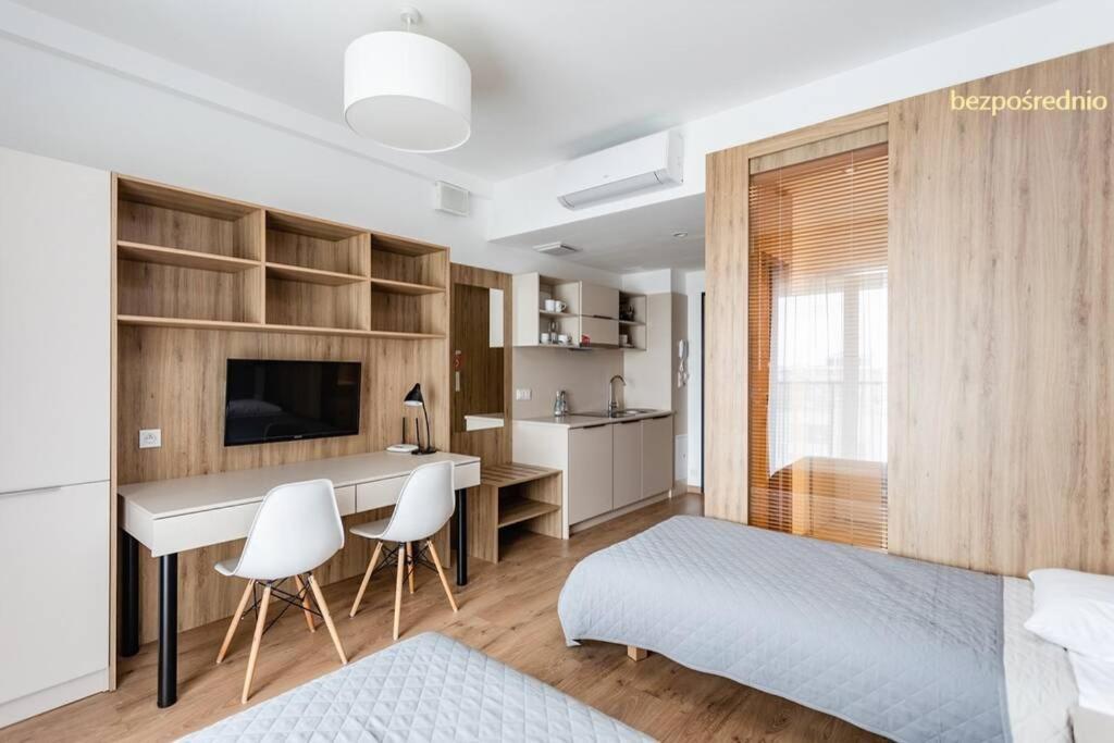 Apartament W Warszawie Dedykowany Parking Podziemny W Cenie, Wifi, Blisko Centrum New Apartment In Warsaw Finished To A High Specification Fitted Out To A High Standard On The 7Th Floor, Wifi, Underground Parking Price Included Екстериор снимка