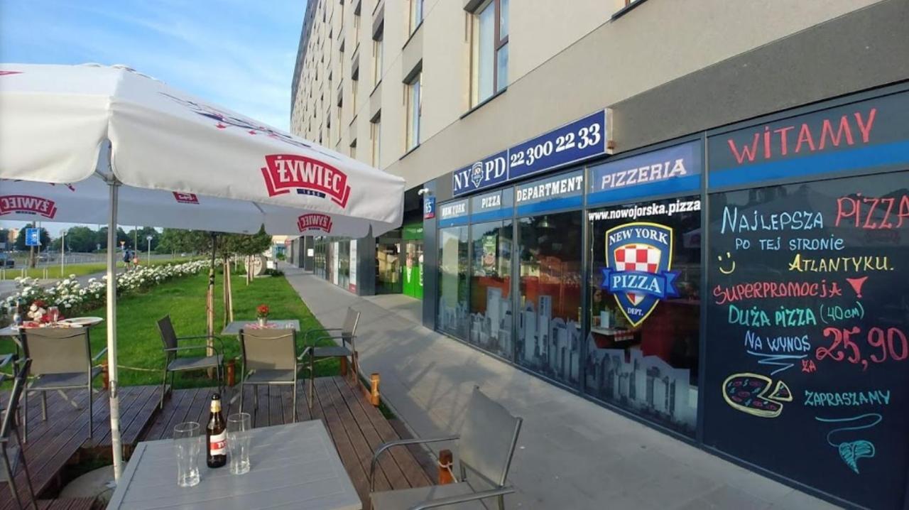 Apartament W Warszawie Dedykowany Parking Podziemny W Cenie, Wifi, Blisko Centrum New Apartment In Warsaw Finished To A High Specification Fitted Out To A High Standard On The 7Th Floor, Wifi, Underground Parking Price Included Екстериор снимка